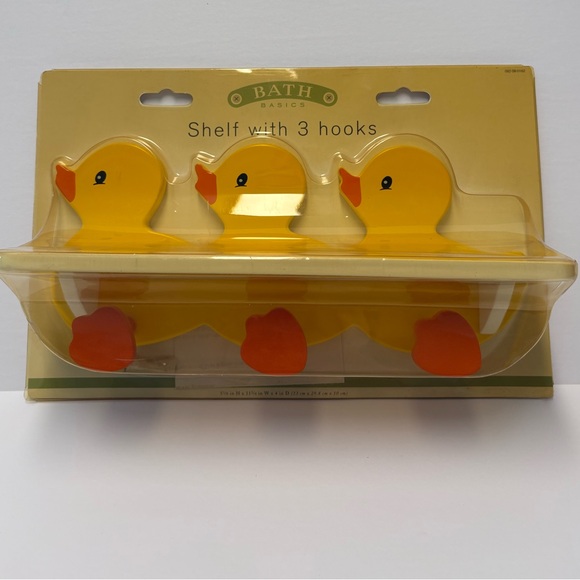 Small wooden duck shelf perfect for kids bathroom - Picture 2 of 5